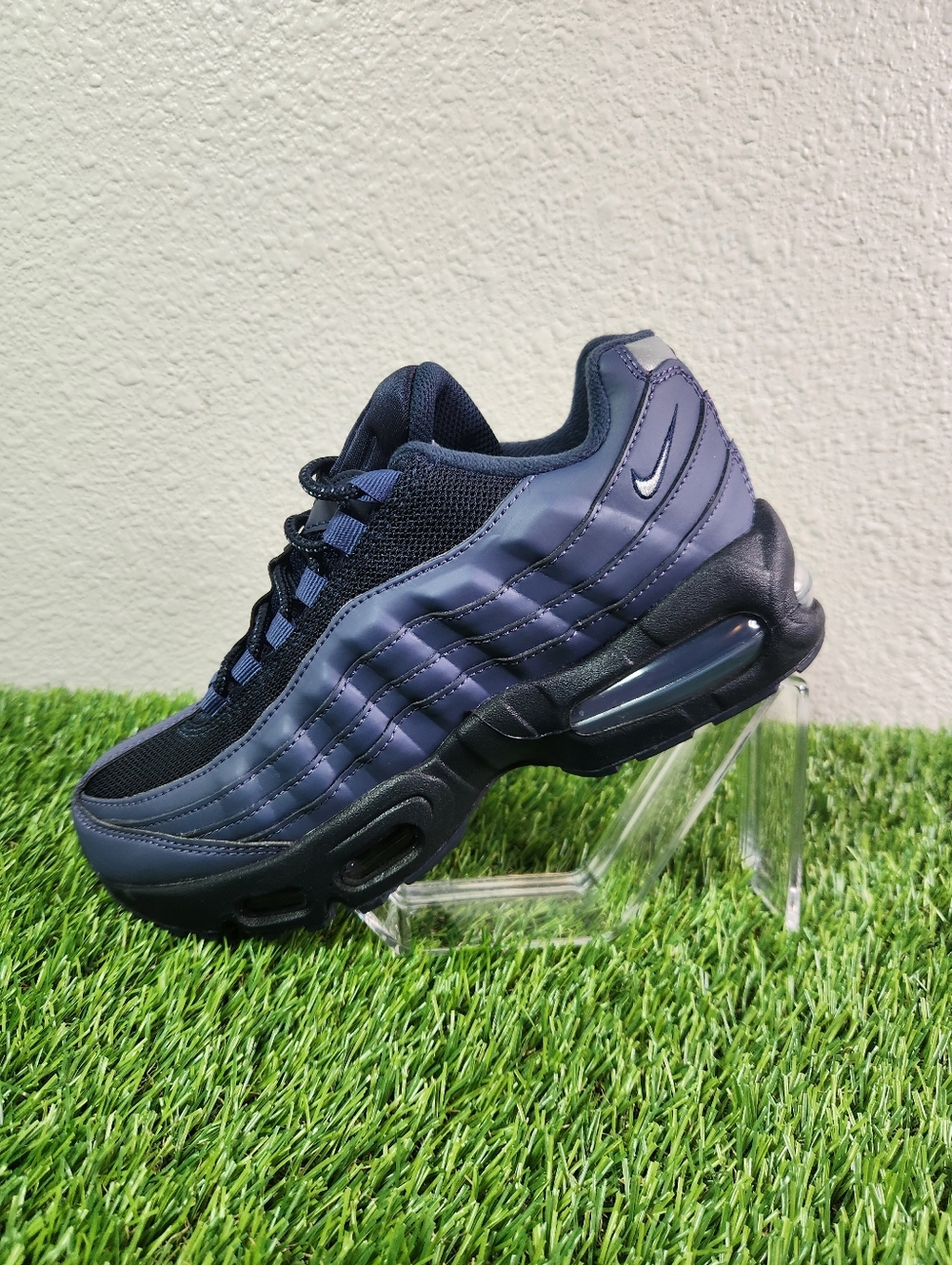Nike Air Max 95 Sanded Purple II4130-500 6.5Y( 8 women's ) BRAND NEW!